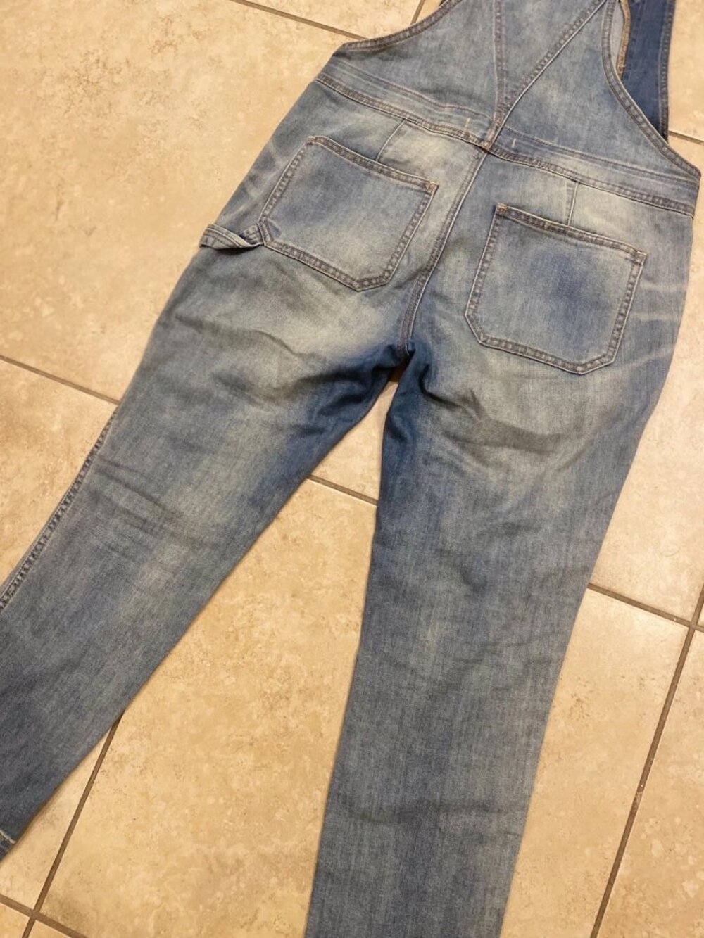 Free People High Roller Denim Overalls Distressed Sz 28” Waist US Sz 6 - Picture 13 of 16